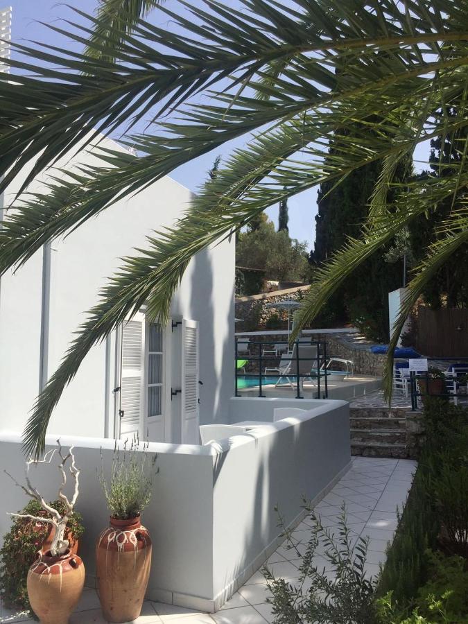 Oltremare Inn Spetses Town Ngoại thất bức ảnh